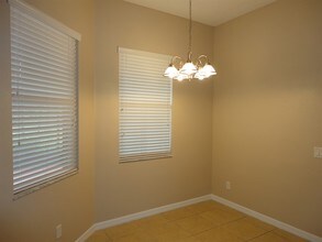 5402 Coral Shell Way in Apollo Beach, FL - Building Photo - Building Photo