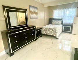 1537 NE 30th Ct in Pompano Beach, FL - Building Photo