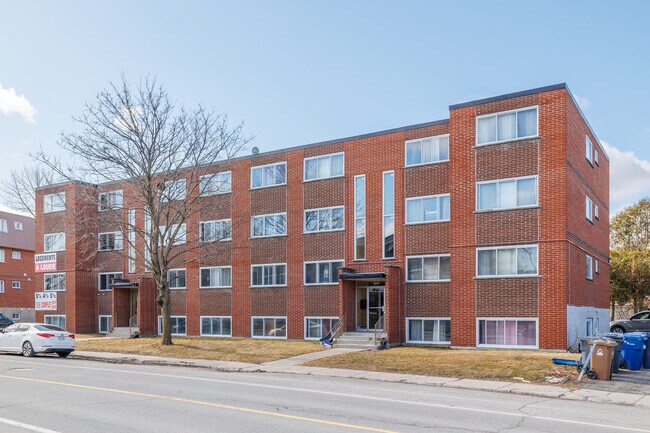 1790 Albert-Murphy Av in Laval, QC - Building Photo - Primary Photo