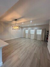 445 NE 1st St in Pompano Beach, FL - Foto de edificio - Building Photo