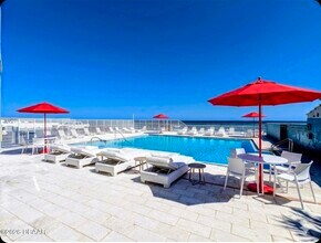 800 N Atlantic Ave in Daytona Beach, FL - Building Photo - Building Photo