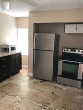 9674 Nevada Pl, Unit 2 in Boca Raton, FL - Building Photo - Building Photo