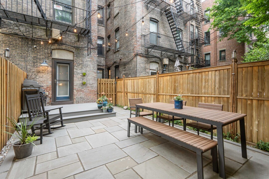 811 Washington St in Hoboken, NJ - Building Photo
