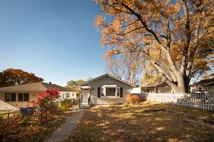 1669 N Woodbridge St in St. Paul, MN - Building Photo