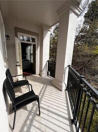 11 Perimeter E Ctr photo'