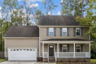 230 Dartmoor Trail in Jacksonville, NC - Building Photo