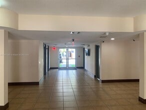 11050 SW 196th St in Miami, FL - Building Photo - Building Photo