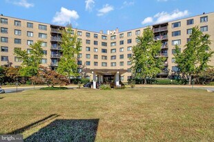 3450 Toledo Terrace, Unit 709 in Hyattsville, MD - Building Photo