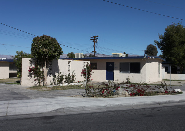 85169-85171 Bagdad Ave in Coachella, CA - Foto de edificio - Building Photo