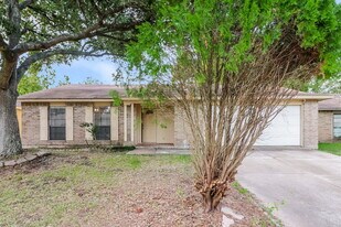 15619 Loma Verde Dr in Houston, TX - Building Photo