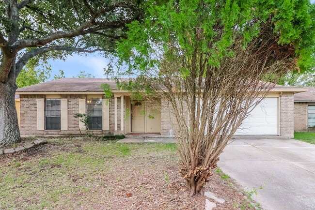 15619 Loma Verde Dr