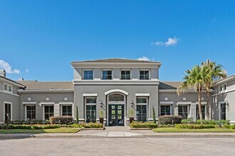 Gables Metropolitan Uptown in Houston, TX - Foto de edificio - Building Photo