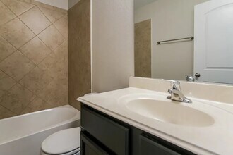 118 Johnston Ln in Jarrell, TX - Building Photo - Building Photo