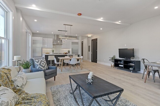 88 Dover St in Somerville, MA - Building Photo - Building Photo