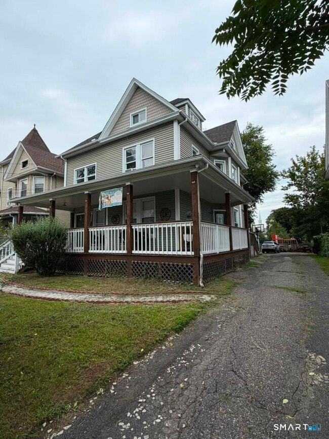 844 Colorado Ave