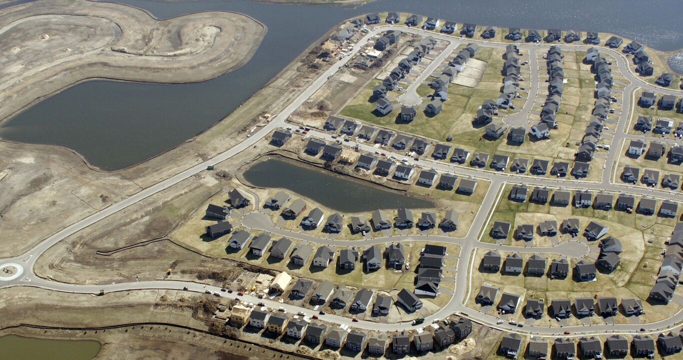 Lennar at Watermark in Lino Lakes, MN - Building Photo