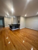 604 Chapel St, Unit 6 in New Haven, CT - Building Photo