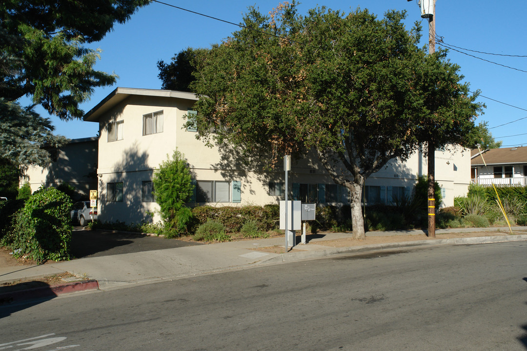 1924 San Pascual St in Santa Barbara, CA - Building Photo