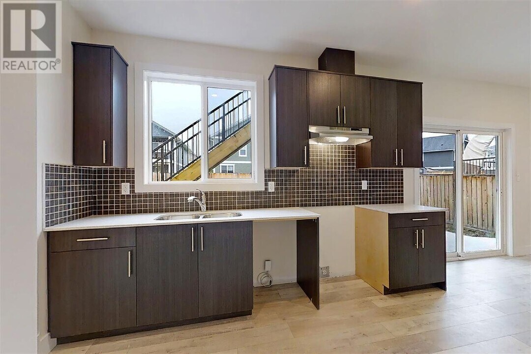 2585 Chancellor Blvd in Prince George, BC - Building Photo