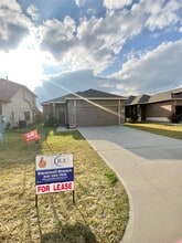 14223 Grand Hls Dr in Conroe, TX - Building Photo - Building Photo