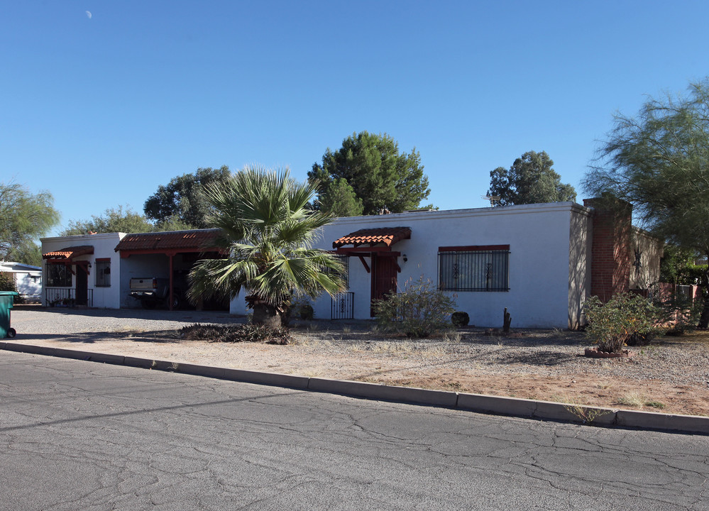 4902 E Seneca St in Tucson, AZ - Building Photo