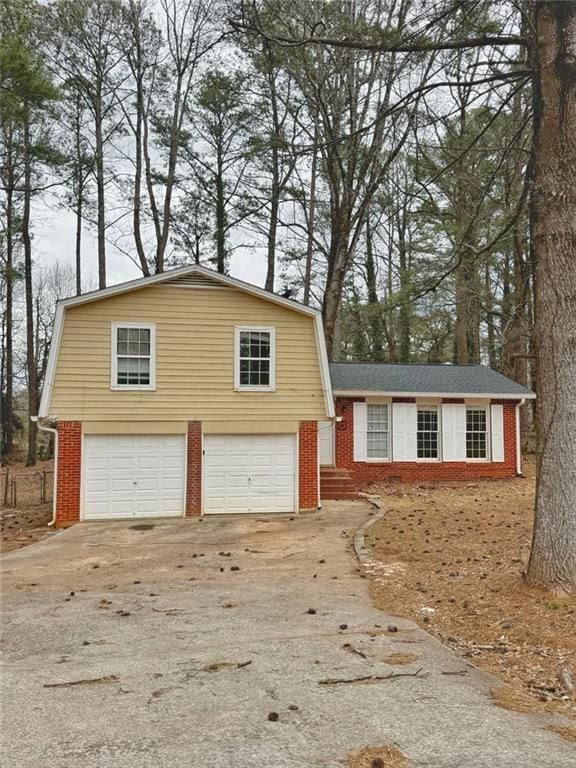 property at 392 Harmony Grove Rd
