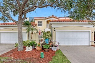 792 Bayside Dr in Cape Canaveral, FL - Building Photo