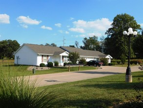 Mountain Valley Properties -Marion in Marion, IL - Building Photo - Building Photo