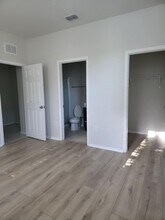 942 Scarlet Plume Ln in Brooksville, FL - Building Photo - Building Photo
