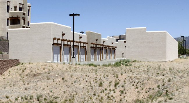 Alameda Santa Fe Condominiums in Santa Fe, NM - Building Photo - Building Photo