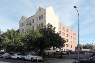 Ashmont Apartments - Art Deco Building in Los Angeles, CA - Building Photo - Building Photo