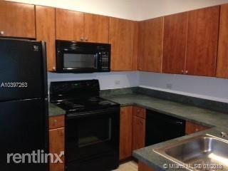 9172 collins-Unit -Apt 24 in Surfside, FL - Building Photo - Building Photo