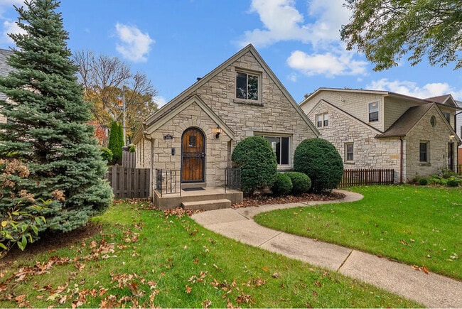 property at 2816 N 75th St