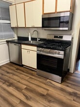 149 E Gilman St in Madison, WI - Foto de edificio - Building Photo