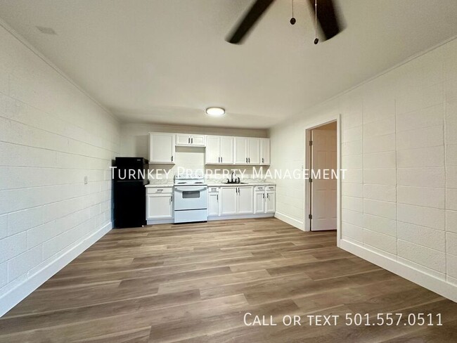 100 Caruthers St in McRae, AR - Building Photo - Building Photo