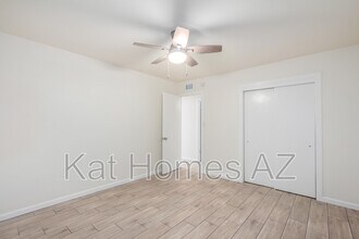5107 N 28th Dr in Phoenix, AZ - Building Photo - Building Photo