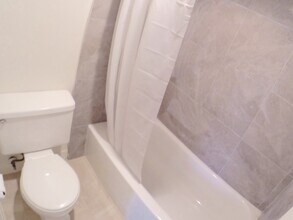 770 SE 2nd Ave, Unit Ccay in Deerfield Beach, FL - Foto de edificio - Building Photo