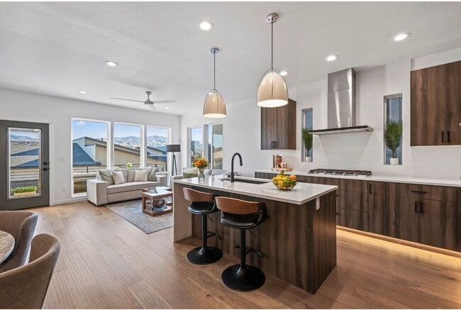 1251 E Echelon Rdg Ln in Boise, ID - Building Photo - Building Photo