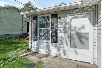 2708-2710 Vista Ln in Nashville, TN - Building Photo - Building Photo