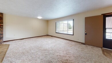 1701 Apollo Ave in Great Bend, KS - Building Photo - Building Photo