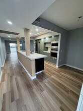 1500 SW 131st Way in Pembroke Pines, FL - Foto de edificio - Building Photo