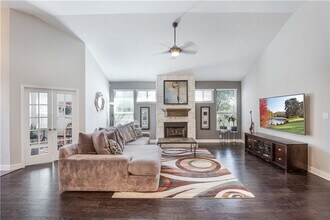 2328 Republic Trails in Leander, TX - Foto de edificio - Building Photo