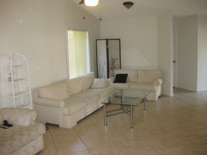 9926 Watermill Cir in Boynton Beach, FL - Building Photo - Building Photo