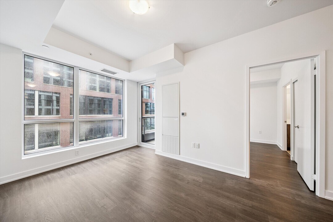 15 Richardson St in Toronto, ON - Building Photo