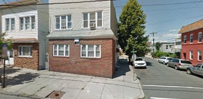 497 Avenue A in Bayonne, NJ - Building Photo