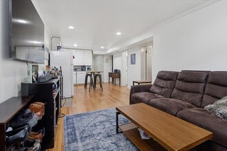 1950 N Hudson Ave in Chicago, IL - Building Photo - Building Photo