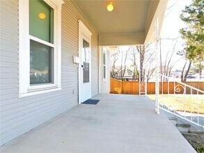 808 N Elm St in Denton, TX - Building Photo - Building Photo