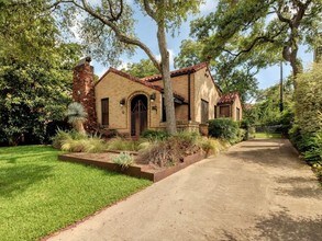 102 Laurel Ln in Austin, TX - Building Photo - Building Photo