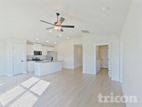 1225 Crested Iris St in Moore, SC - Foto de edificio - Building Photo