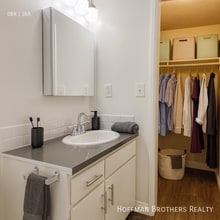 140 N Hoover St, Unit 109 in Los Angeles, CA - Foto de edificio - Building Photo